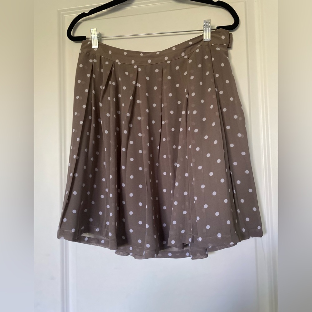 Grey and white polka dot Skirt